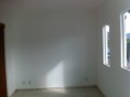 /album/galeria-de-fotos-sobrados-geminados/quarto-frente-com-sacada-b-jpg/